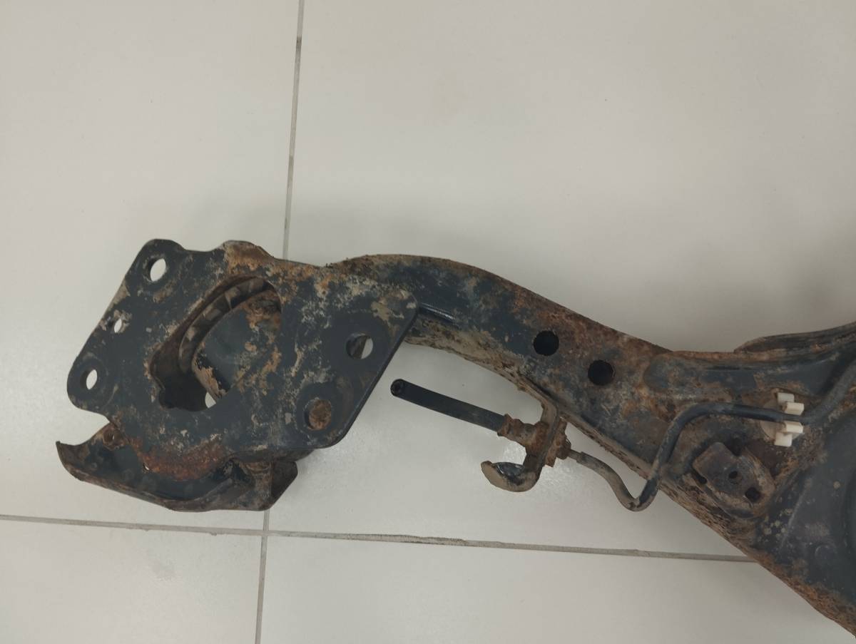 Рычаг задний продольный правый Nissan Qashqai (J10) 2006-2013
