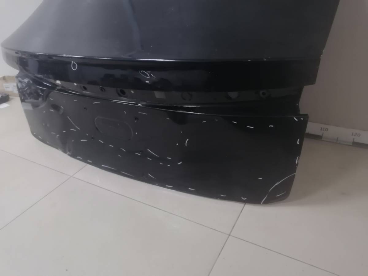 Крышка багажника Hongqi H9 2020