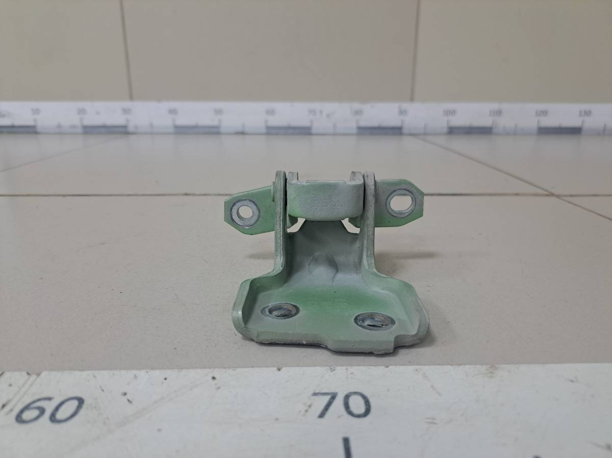 Петля двери передней левой верхняя Suzuki SX4 2006-2013