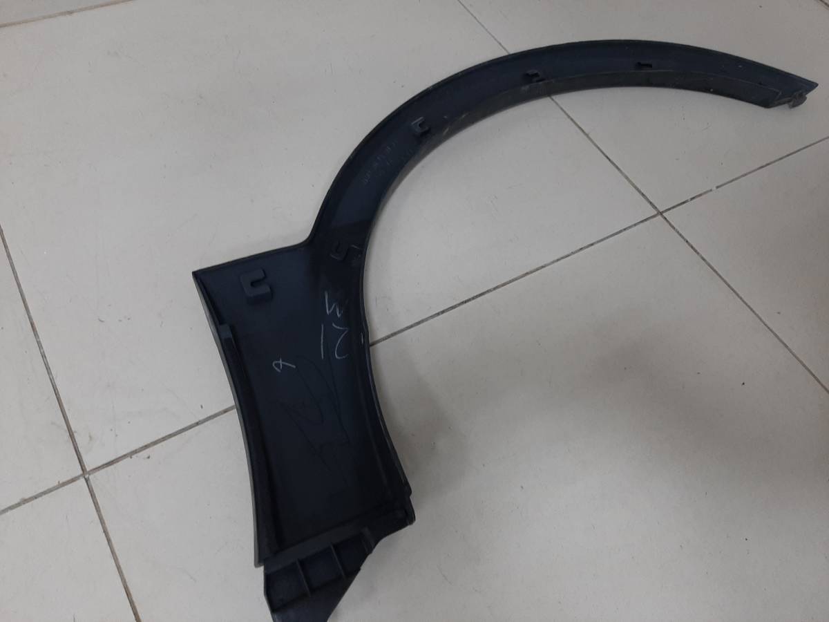 Накладка переднего крыла левого Subaru Legacy (B12) 1998-2003
