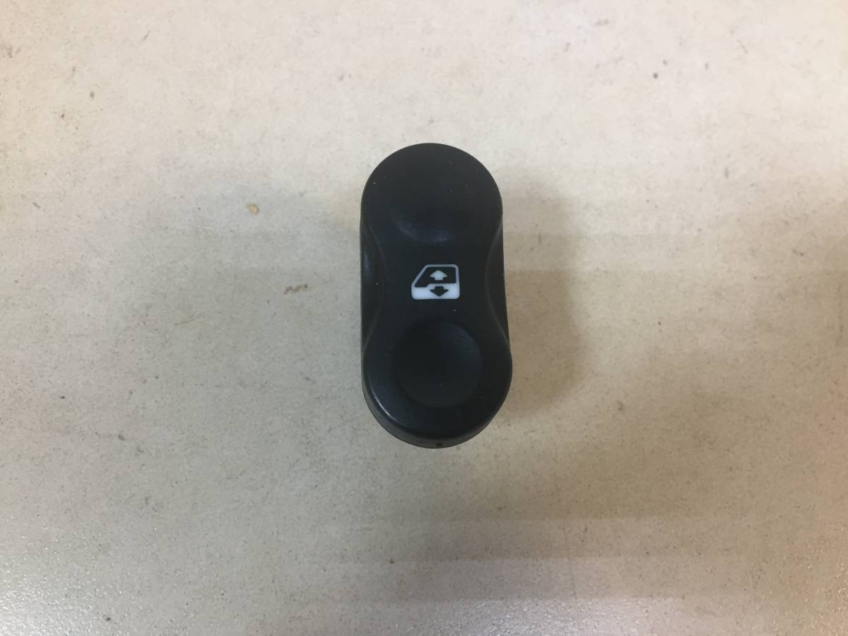 Кнопка стеклоподъемника Nissan Almera 3 (G11, G15) 2012>