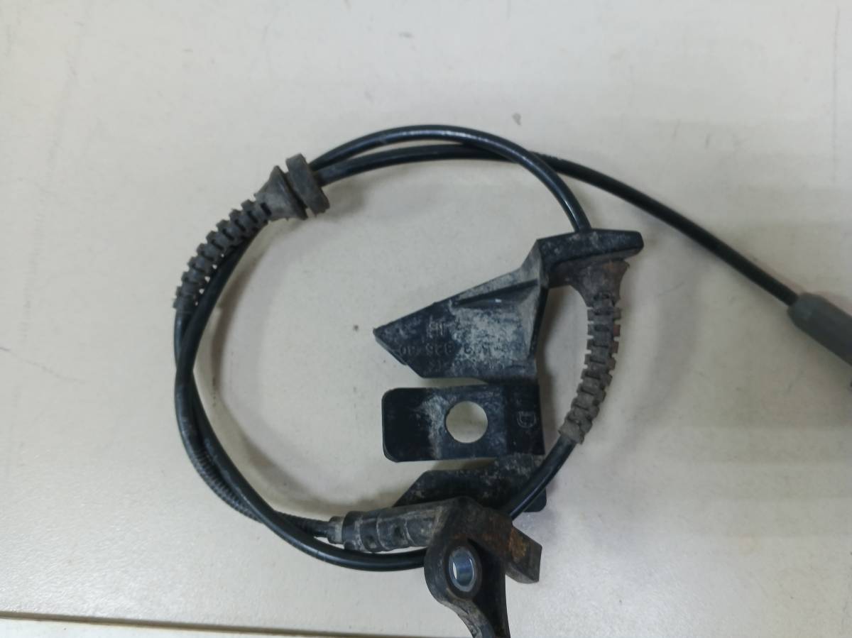 Датчик ABS передний Citroen C4 2005-2011