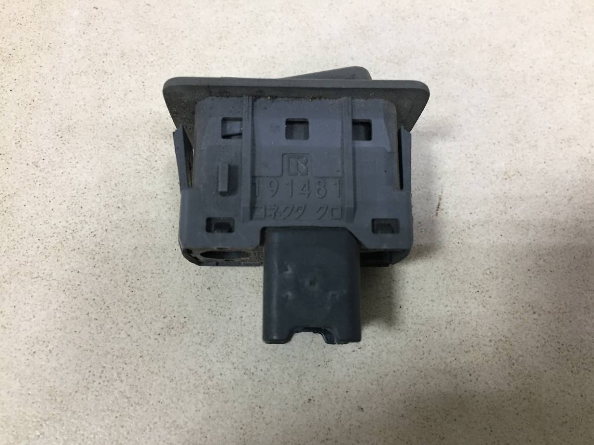Кнопка обогрева сидений Mazda CX-7 (ER) 2006-2012