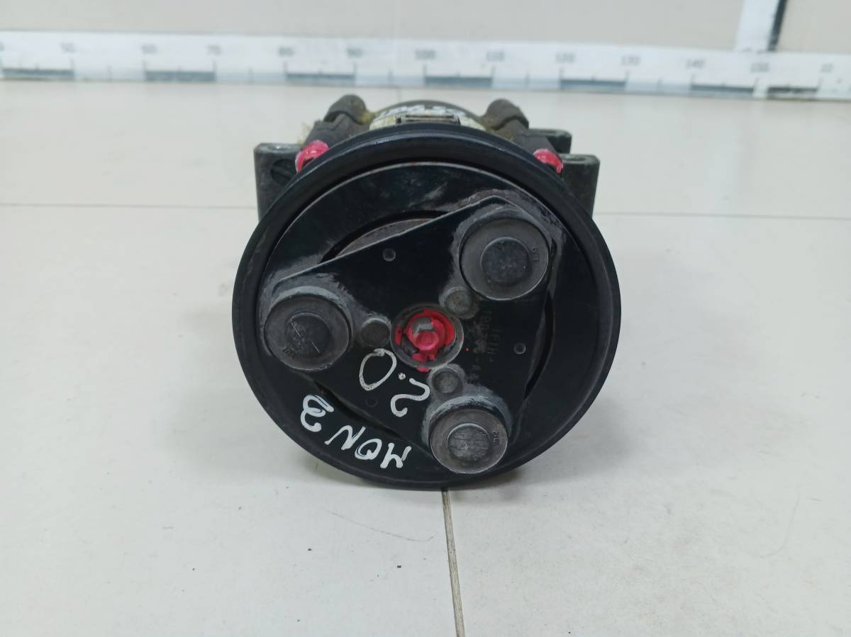 Компрессор системы кондиционирования Ford Mondeo 3 2000-2007