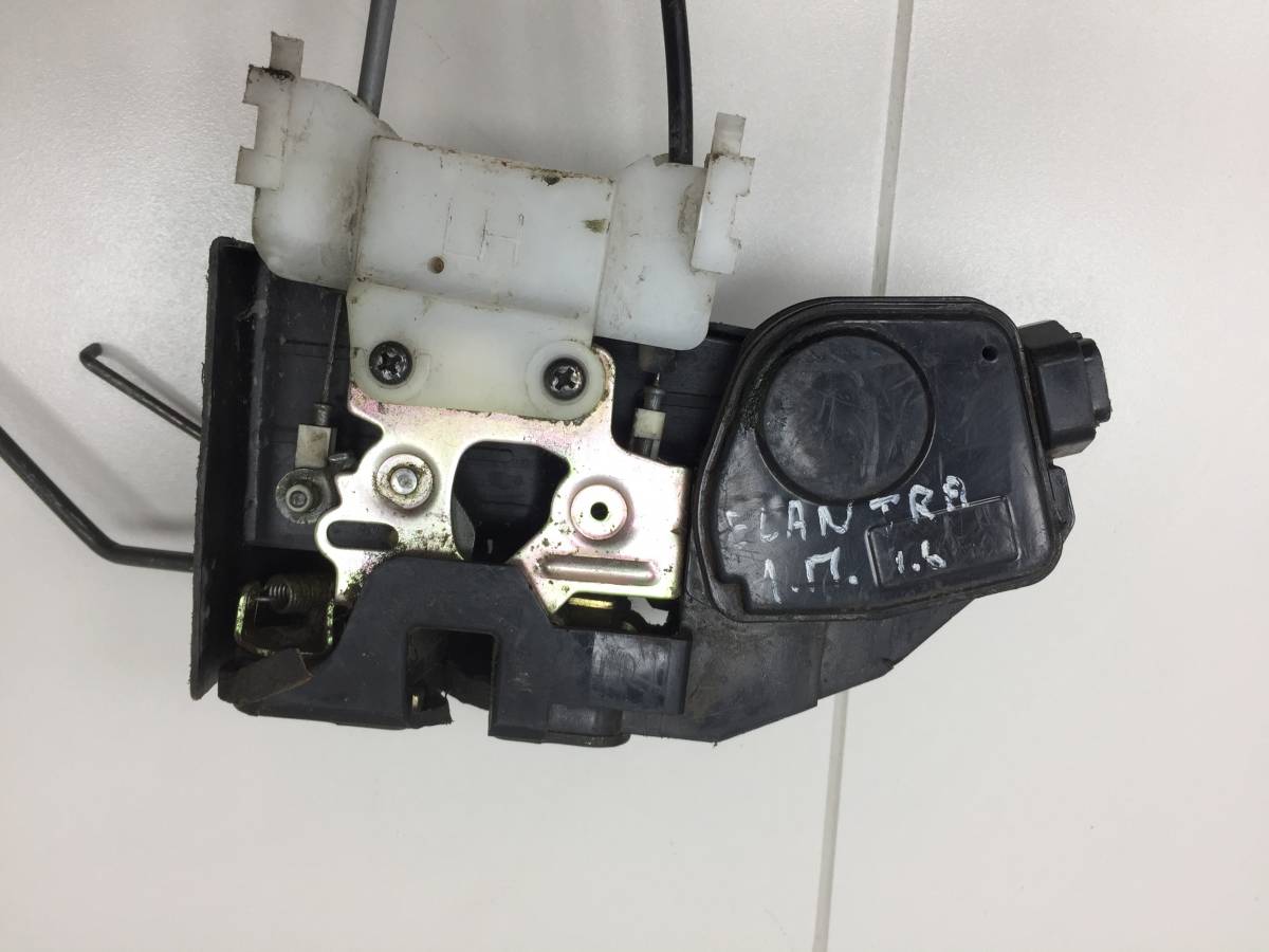Замок двери передней левой Hyundai Elantra (XD) 2000-2005