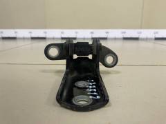 Петля двери задней левой нижняя Toyota Avensis (T250) 2003-2009