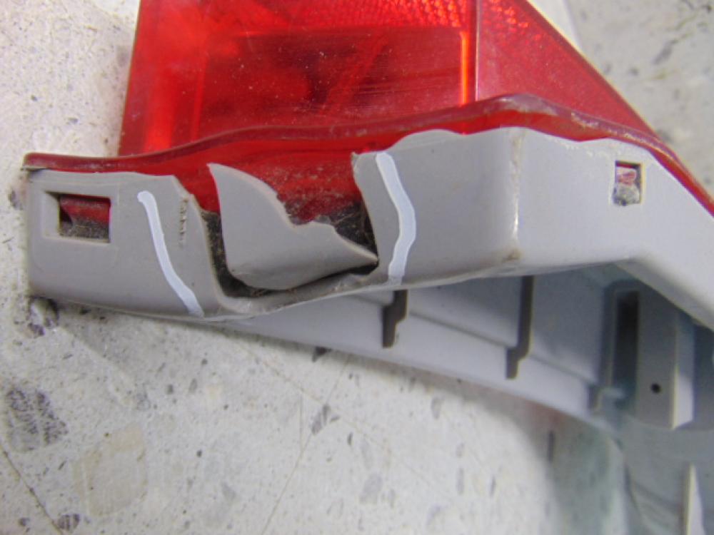 Фонарь задний в бампер правый для Kia Sportage 3 (SL) 2010-2015