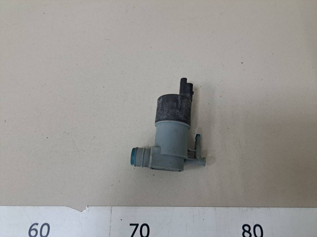 Насос омывателя Nissan Almera 3 (G11, G15) 2012> Насос омывателя Nissan Almera 3 (G11, G15) 2012>