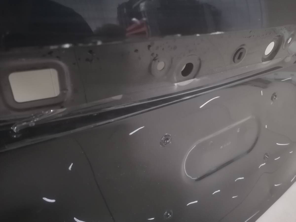 Крышка багажника Hongqi H9 2020