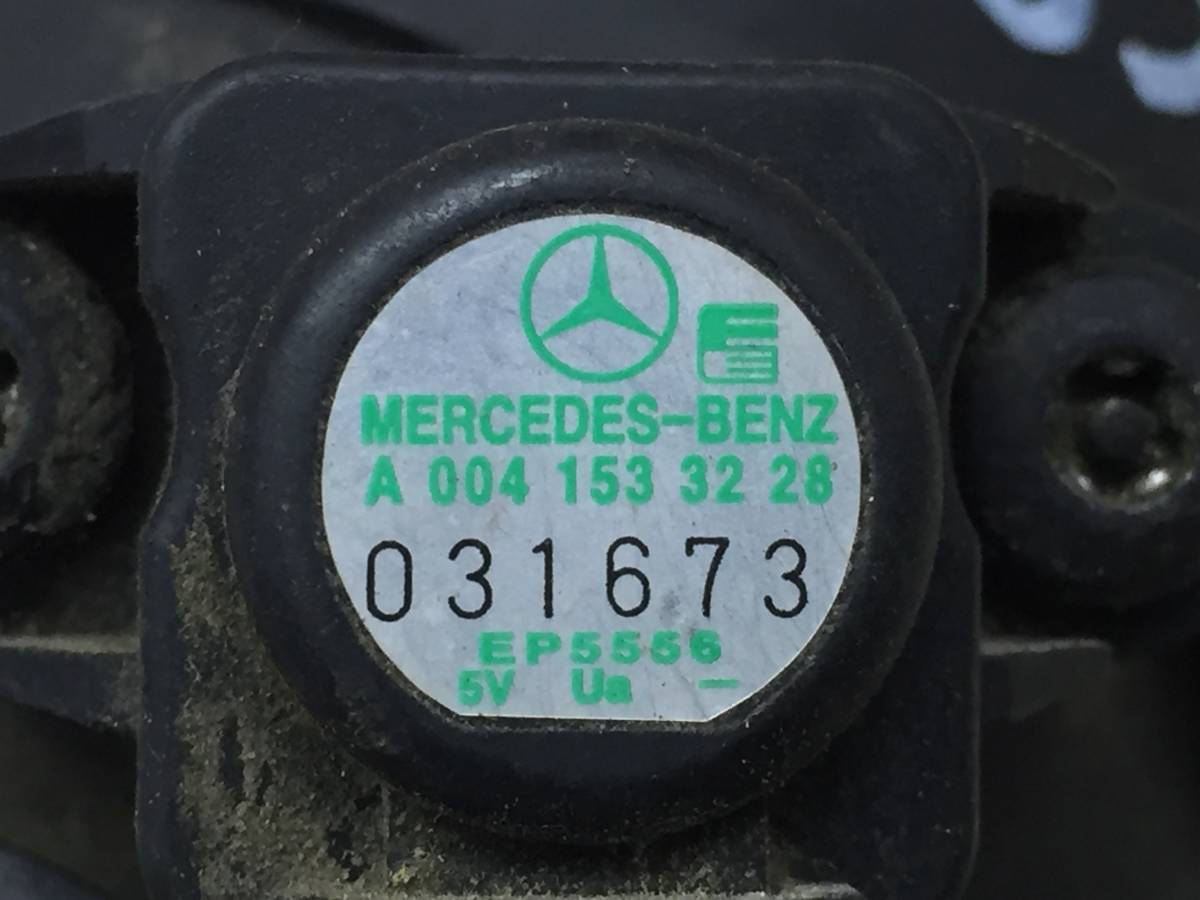 Датчик расхода воздуха (массметр, дмрв) Mercedes-Benz C-Class (W203) 2000-2007
