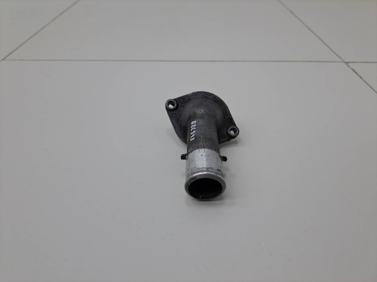Крышка термостата Toyota Corolla E120 2001-2007
