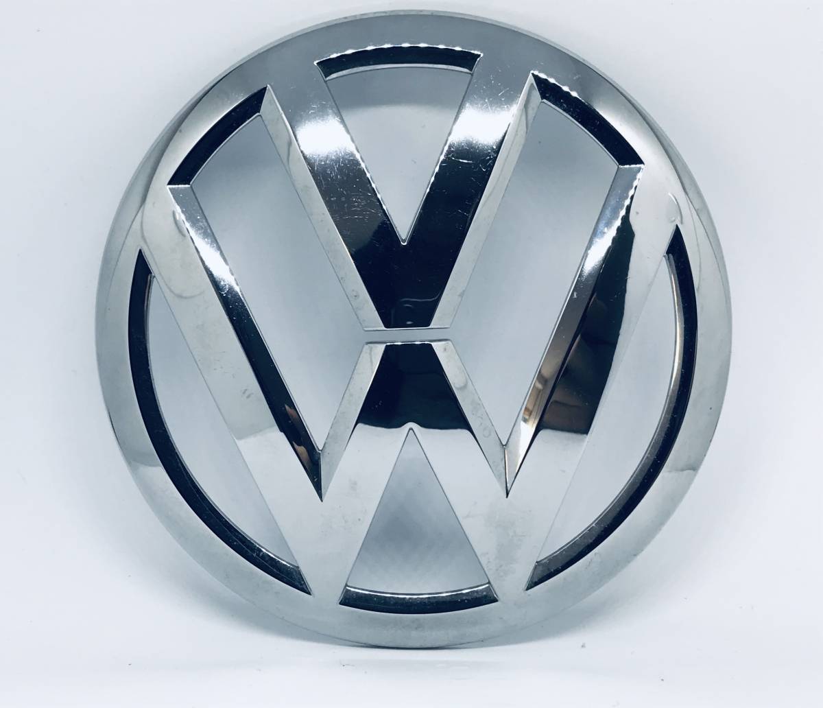 Эмблема Volkswagen Tiguan (5N2) 2011-2016