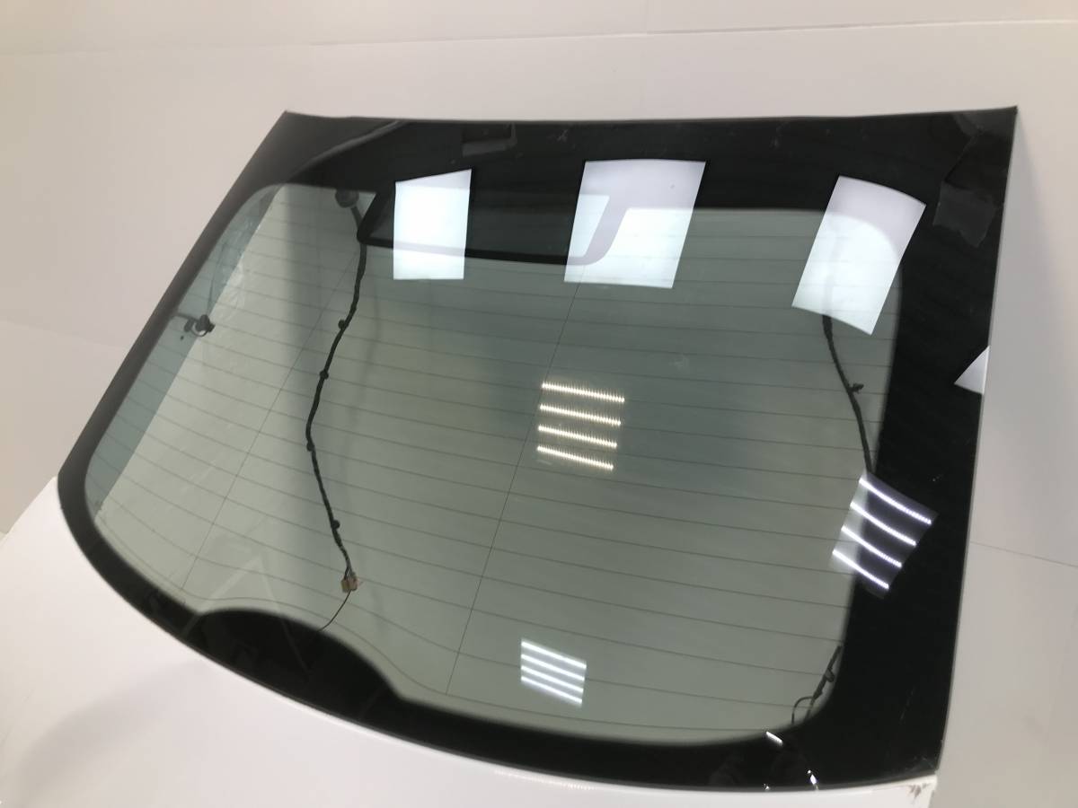 Стекло заднее Skoda Rapid 2012-2020