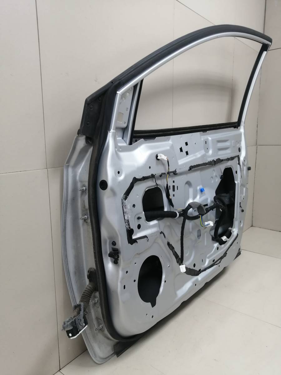 Дверь передняя правая Nissan Sentra (B17) 2013-2017