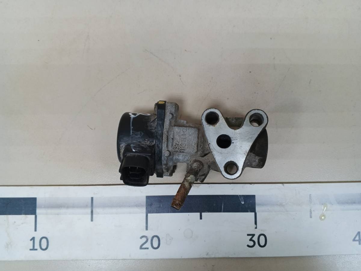 Клапан рециркуляции выхлопных газов Toyota Vitz P90 2005-2011