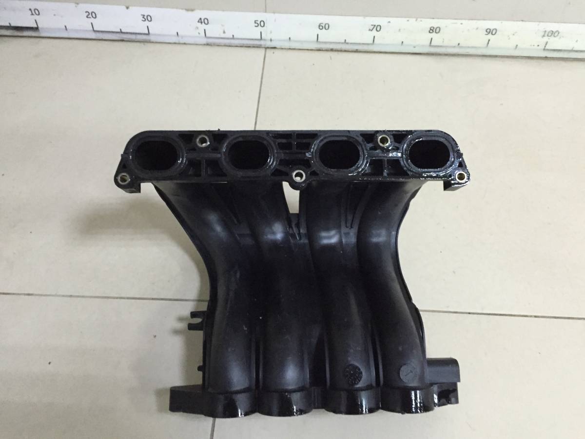 Коллектор впускной Nissan Note (E11) 2006-2013