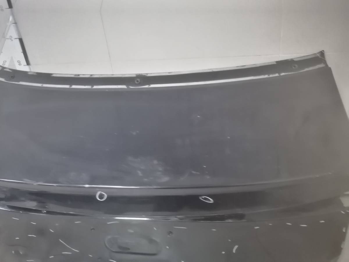 Крышка багажника Hongqi H9 2020