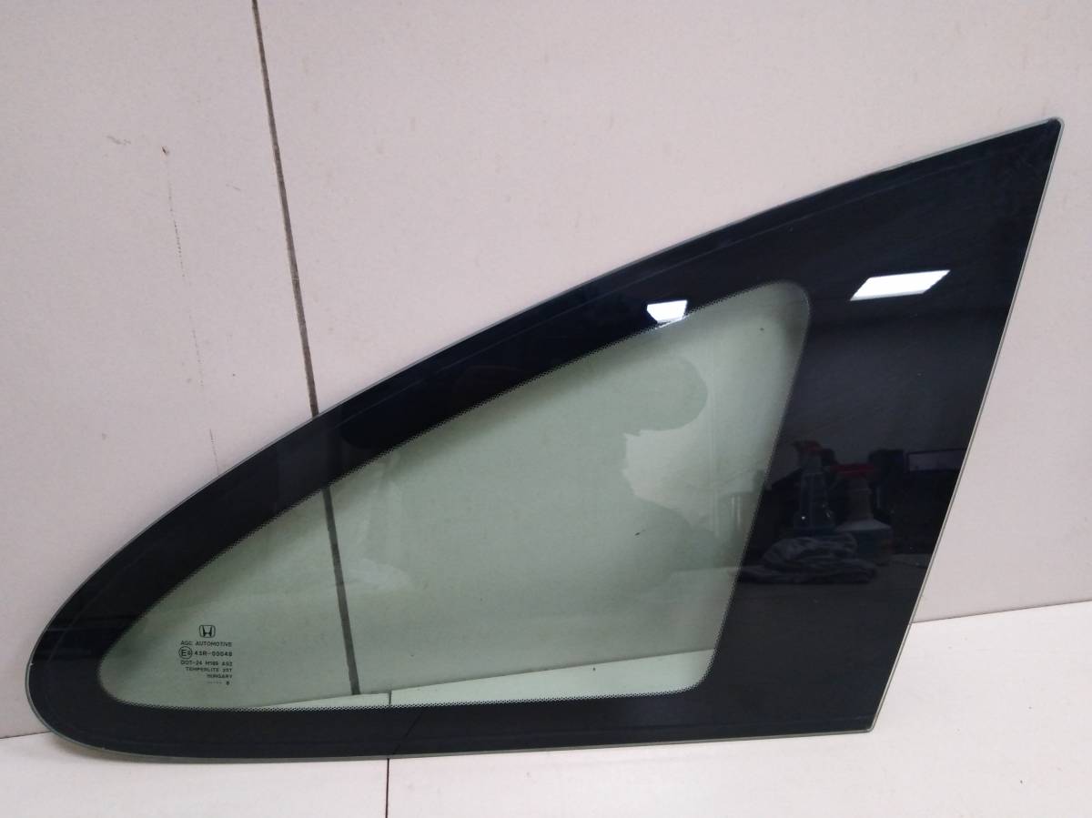Стекло кузовное глухое правое Honda CR-V 2007-2012