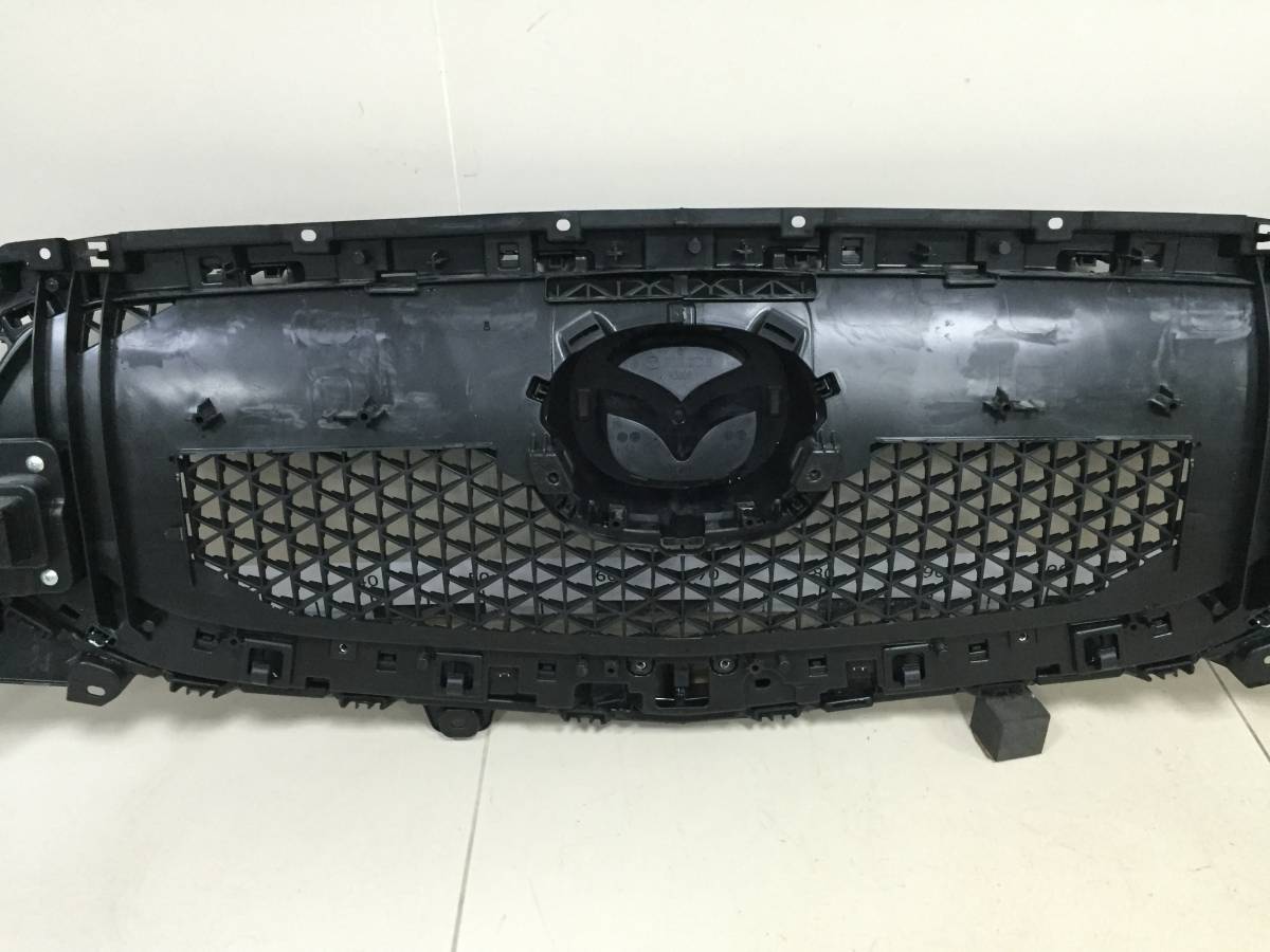 Решетка радиатора Mazda CX-5 (KF) 2017>