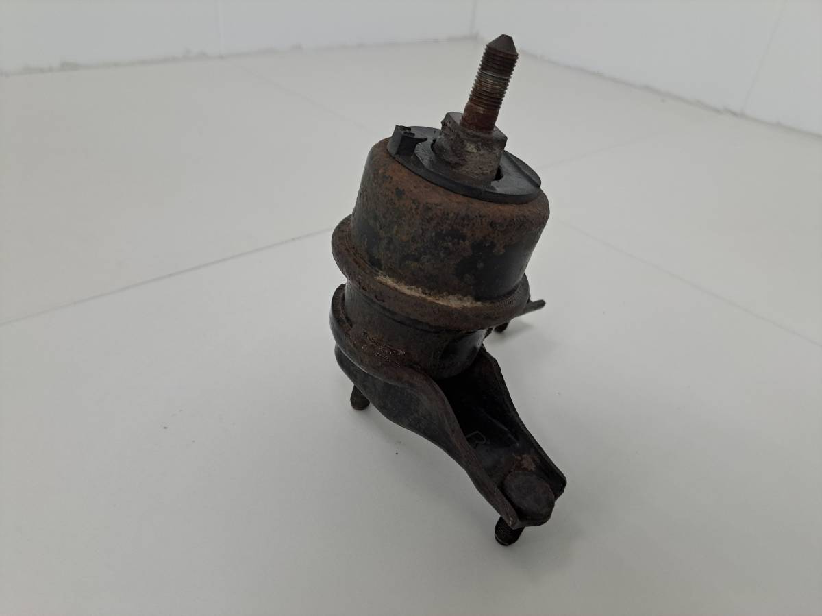 Опора двигателя правая Toyota Camry (XV30) 2001-2006