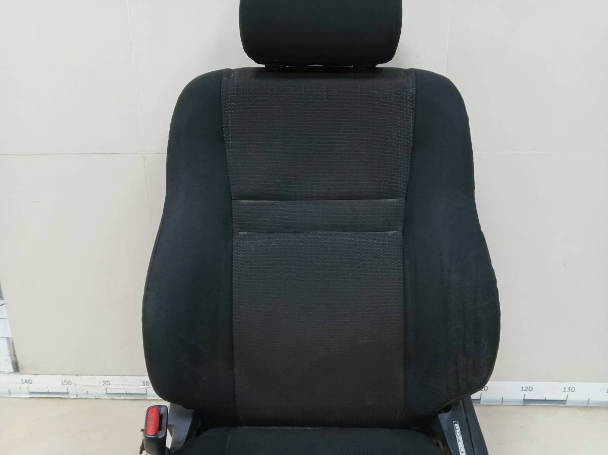 Сиденье переднее левое Toyota Avensis (T250) 2003-2009