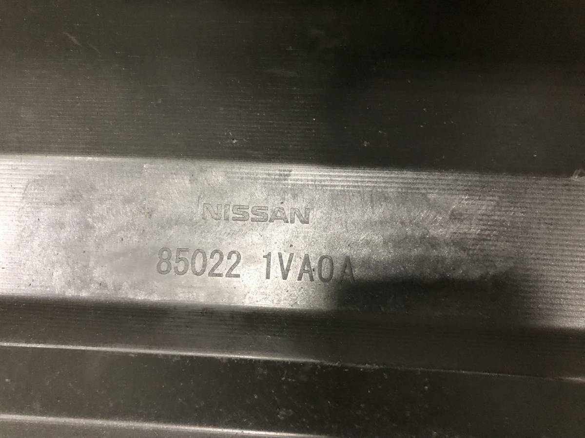 Бампер задний Nissan Serena 4 2010-2013