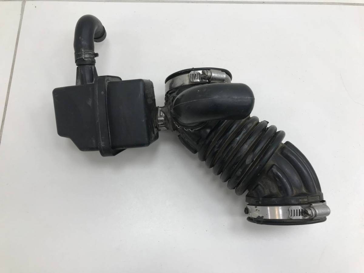 Патрубок воздушного фильтра Nissan Qashqai (J10) 2006-2013 Патрубок воздушного фильтра Nissan Qashqai (J10) 2006-2013