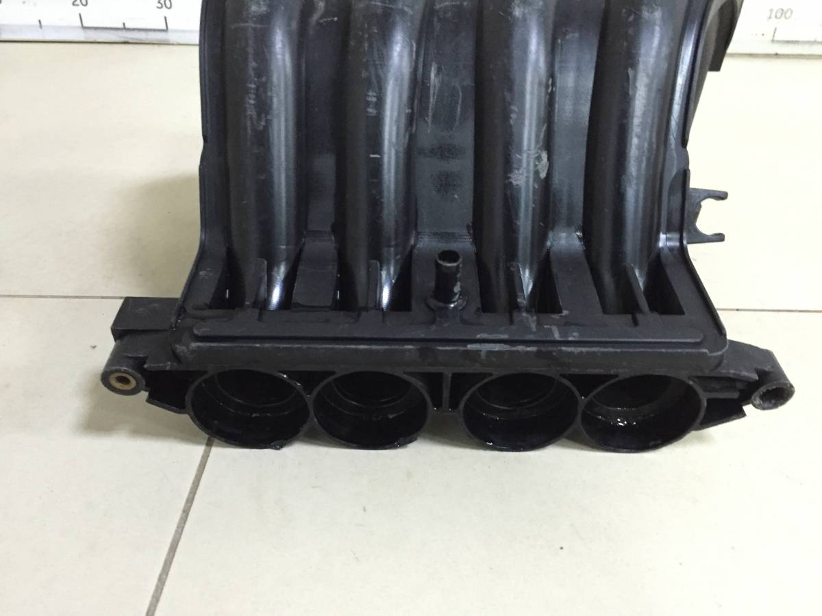 Коллектор впускной Nissan Note (E11) 2006-2013