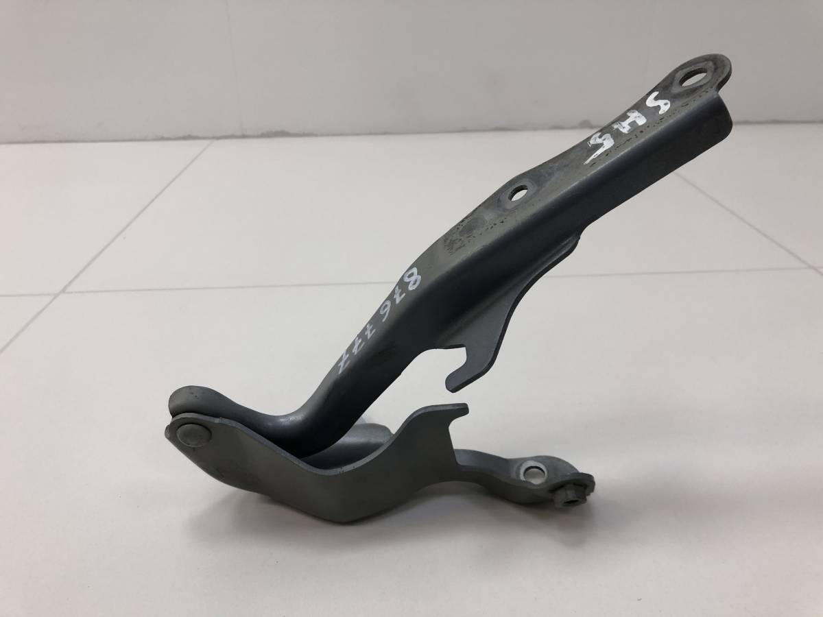 Петля капота правая Subaru Forester (S12) 2008-2012