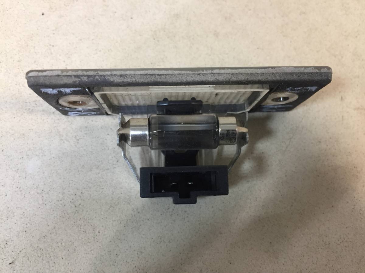 Фонарь подсветки номера Volkswagen Tiguan (5N2) 2011-2016