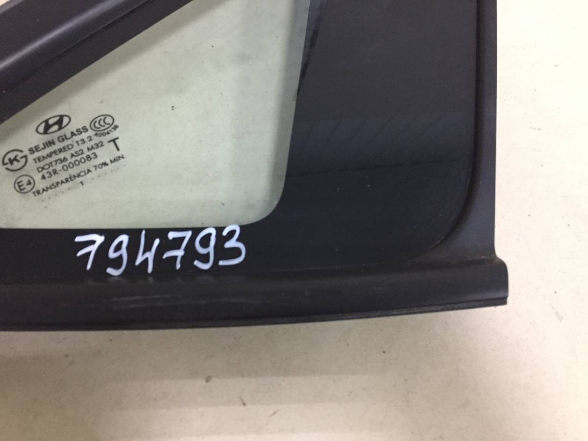 Стекло кузовное глухое правое Hyundai ix35 (LM) 2010-2015