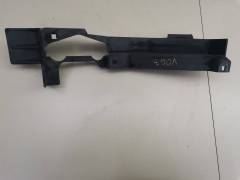 Кронштейн фар правый Land Rover Discovery 3 2004-2009