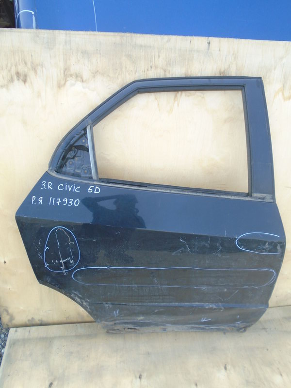 Дверь задняя правая для Honda Civic 5D 2006-2012