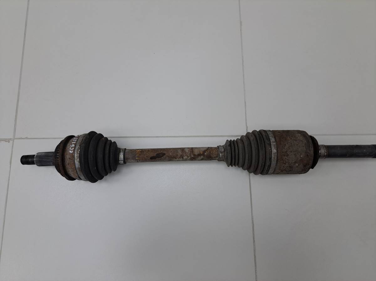 Полуось задняя правая Land Rover Discovery 3 2004-2009
