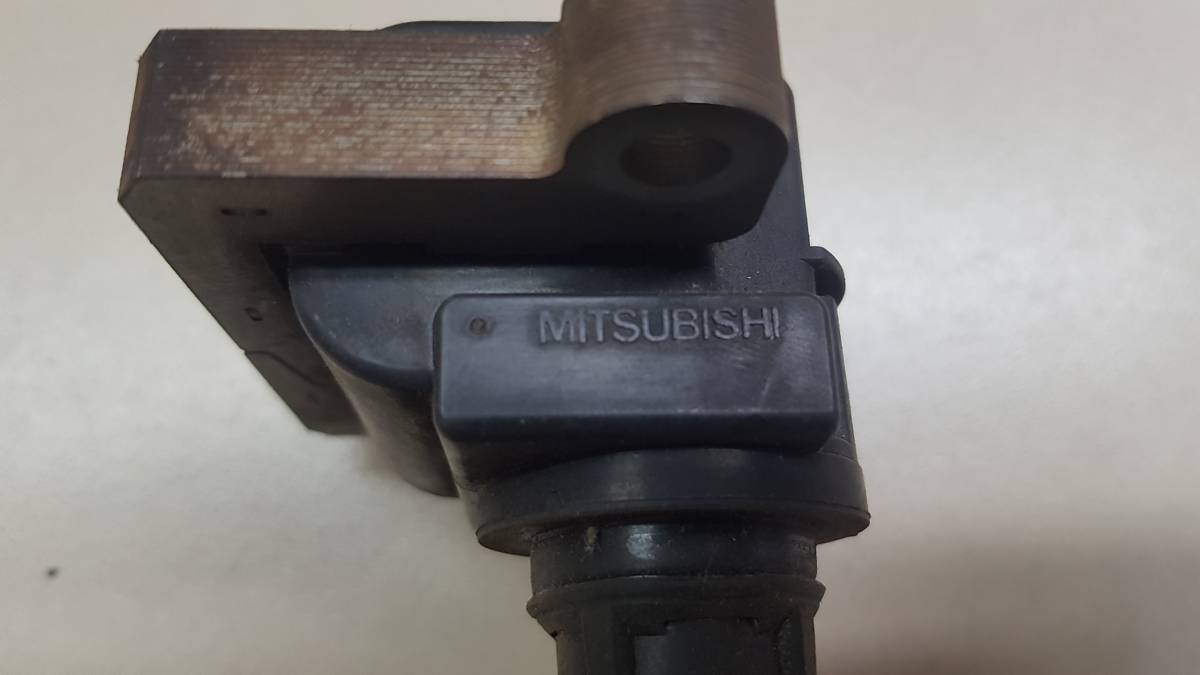 Катушка зажигания Mitsubishi Carisma (DA) 1995-2004