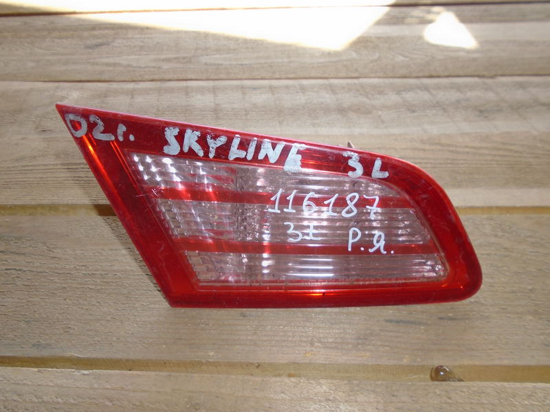 Фонарь задний внутренний левый для Nissan Skyline (V35) 2001-2006