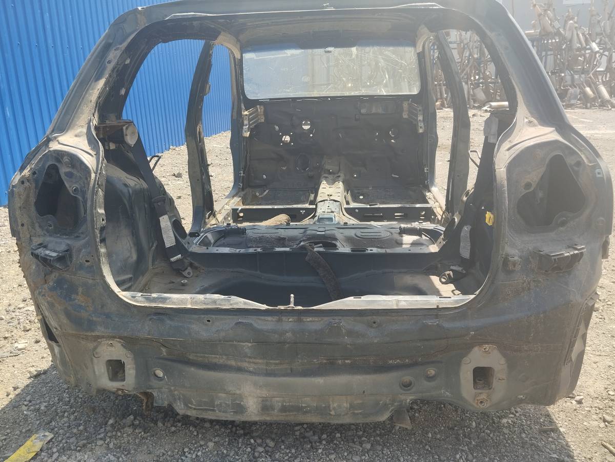 Панель задняя Toyota Corolla E120 2001-2007