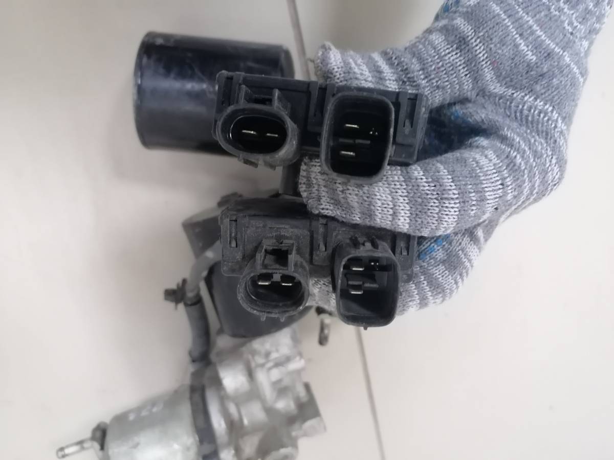 Блок ABS (насос) Lexus LS600h (XF40) 2006-2009