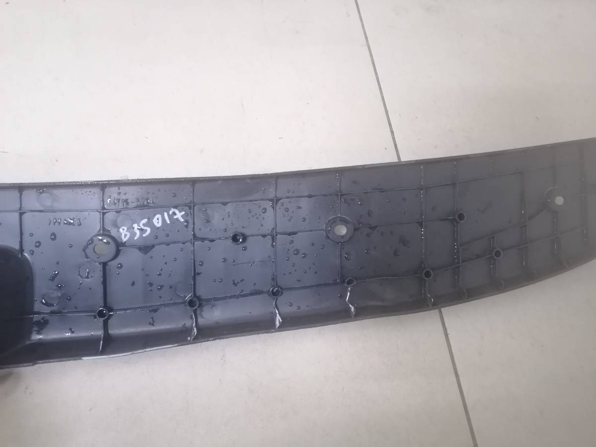 Накладка замка багажника Toyota Probox NSP160 2014