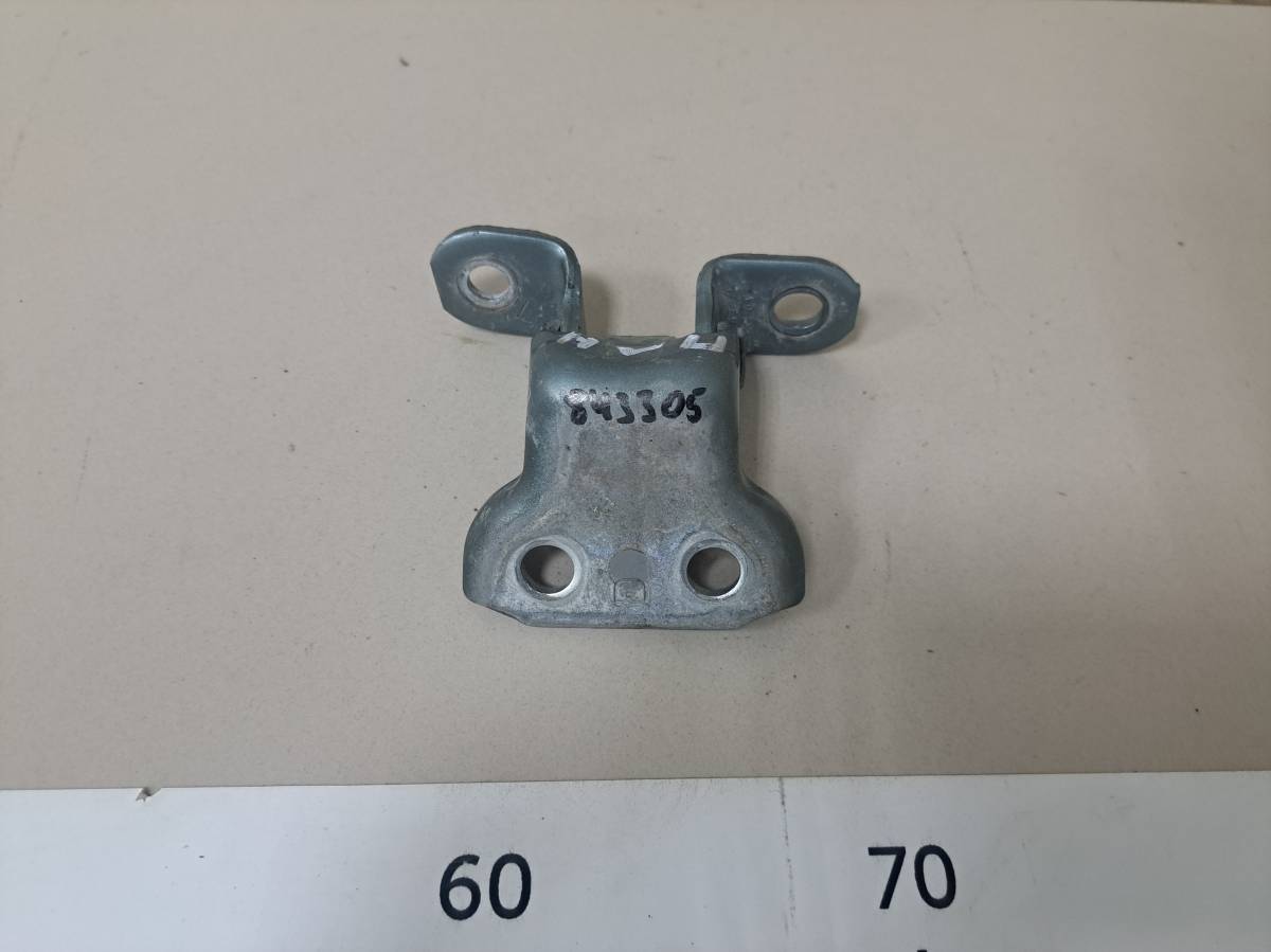Петля двери передней левой нижняя Toyota Camry (V40) 2006-2011