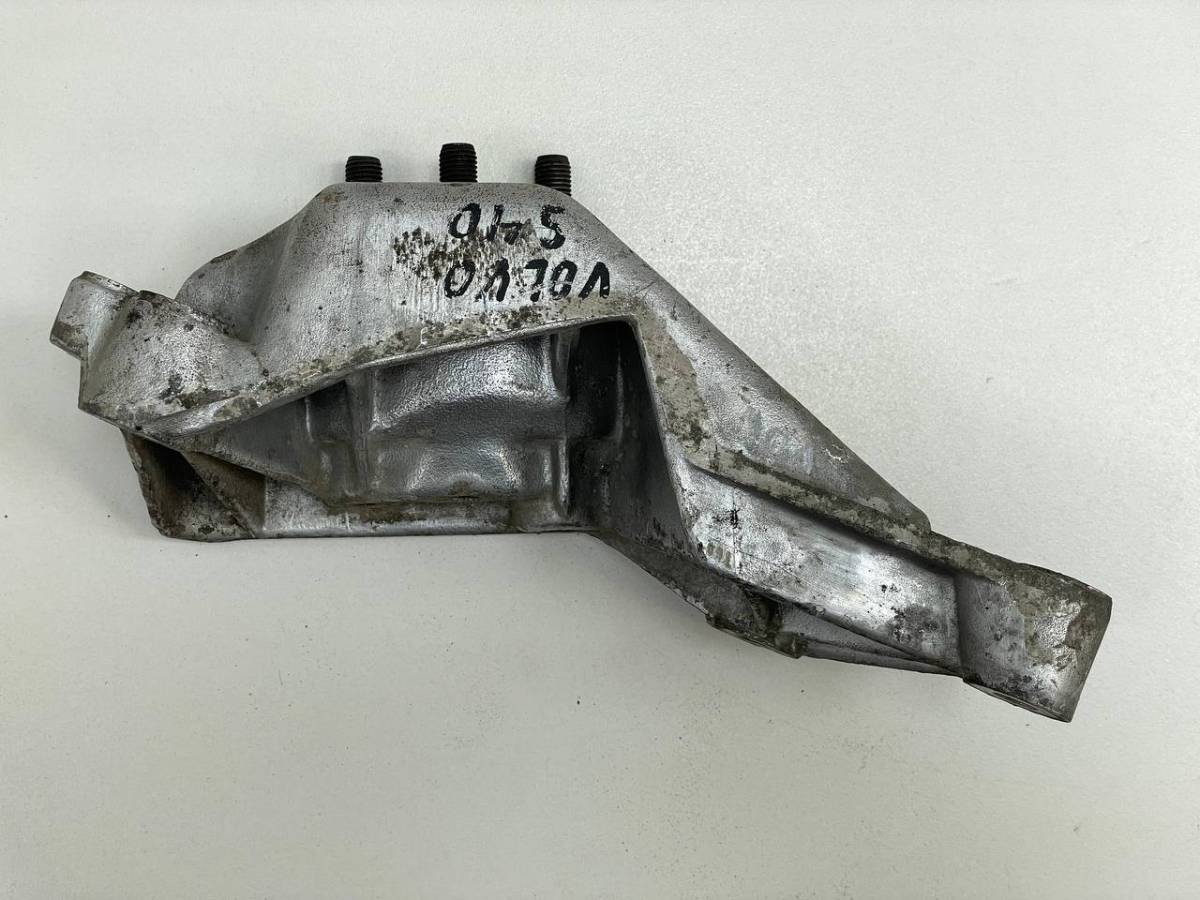 Кронштейн КПП левый Volvo S40 1995-2004