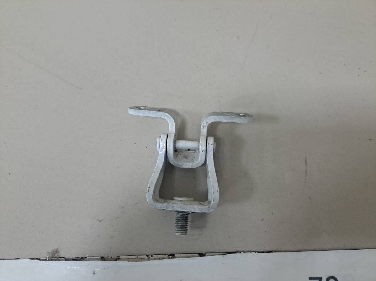 Петля двери багажника Skoda Octavia (A5 1Z-) 2004-2013 Петля двери багажника Skoda Octavia (A5 1Z-) 2004-2013