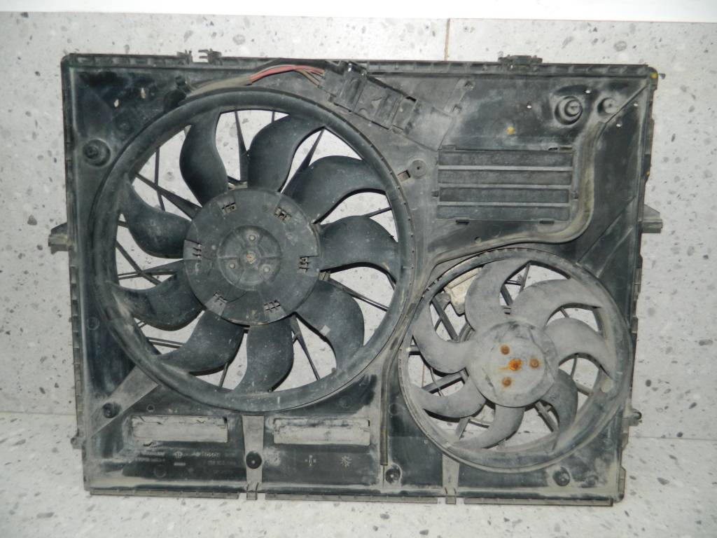 Вентилятор радиатора Audi Q7 (4L) 2005-2015