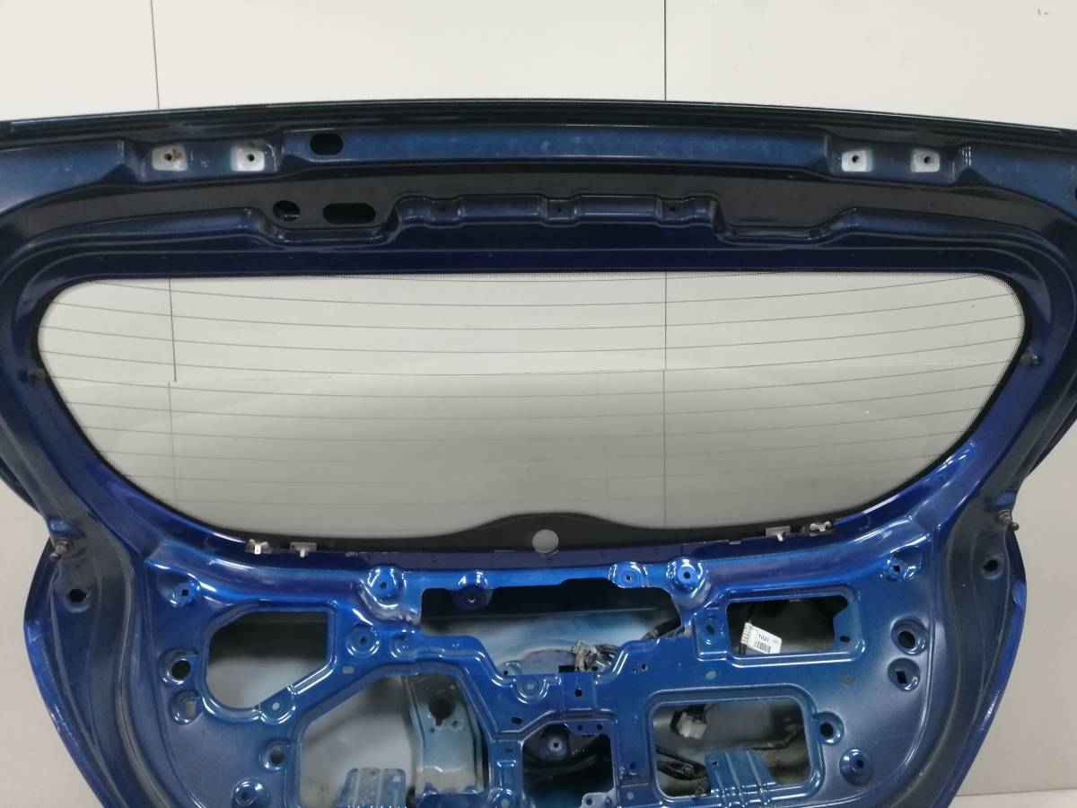 Дверь багажника со стеклом Hyundai Solaris 2010-2017