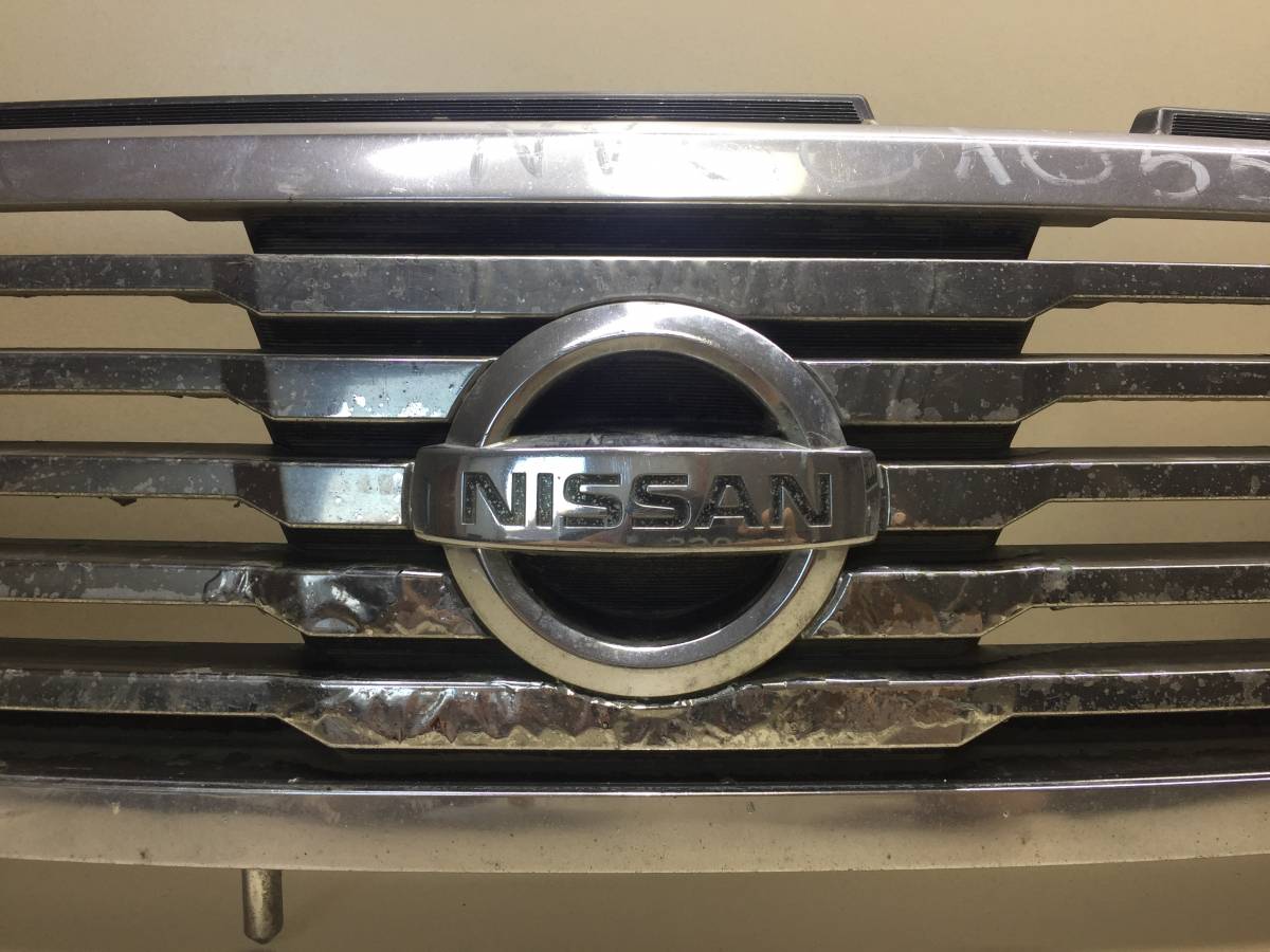 Решетка радиатора Nissan Sunny (B15) 1998-2004