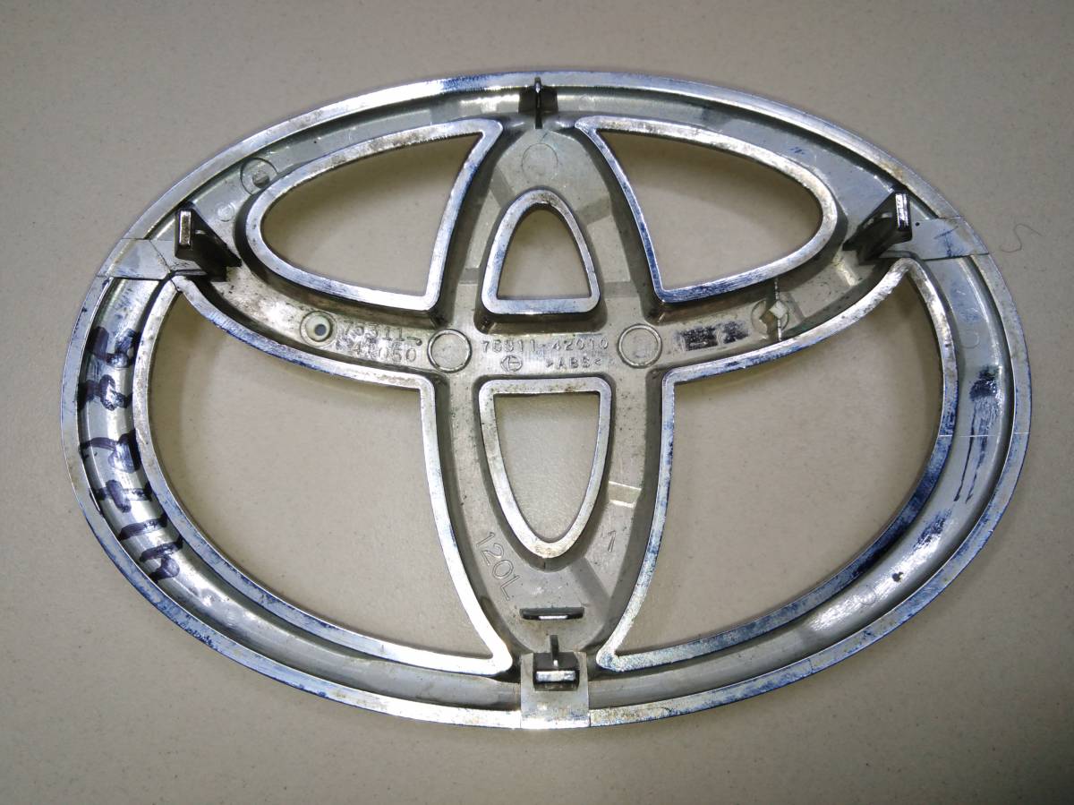 Эмблема Toyota Rav 4 (A30) 2006-2013