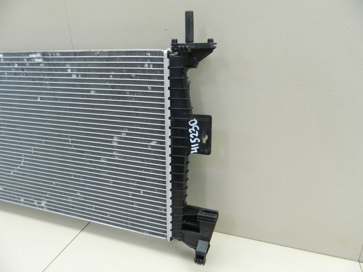 Радиатор охлаждения двигателя Ford Focus 3 2011>