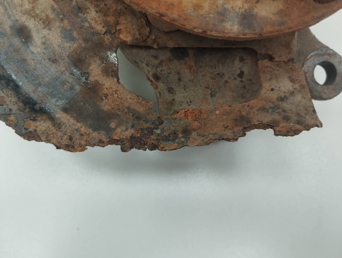 Кулак поворотный передний правый Nissan Qashqai (J10) 2006-2013