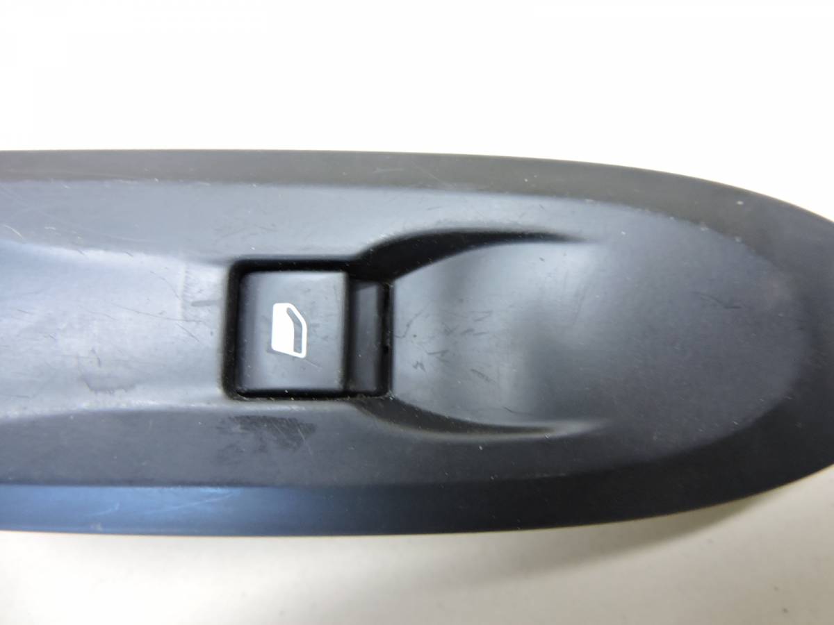 Кнопка стеклоподъемника Citroen C4 2011>