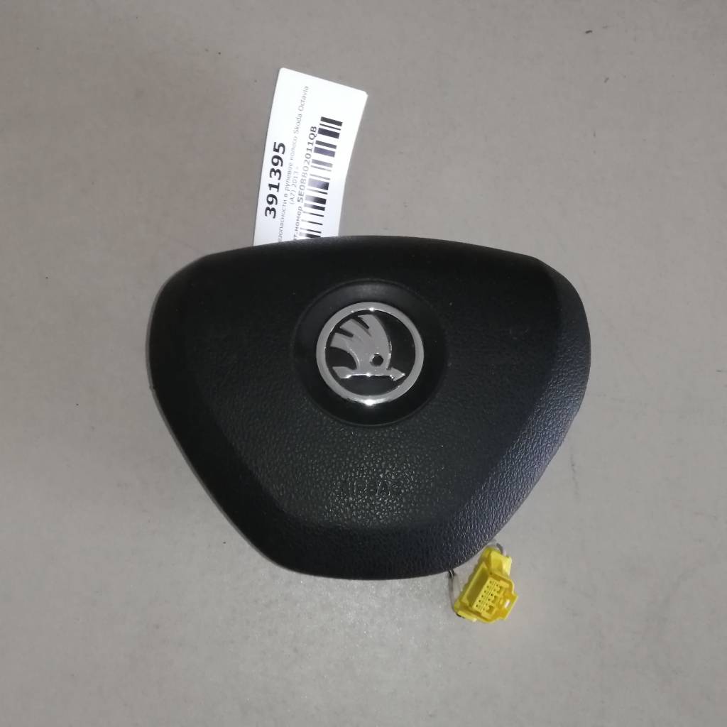 Подушка безопасности в рулевое колесо Skoda Octavia (A7) 2013>